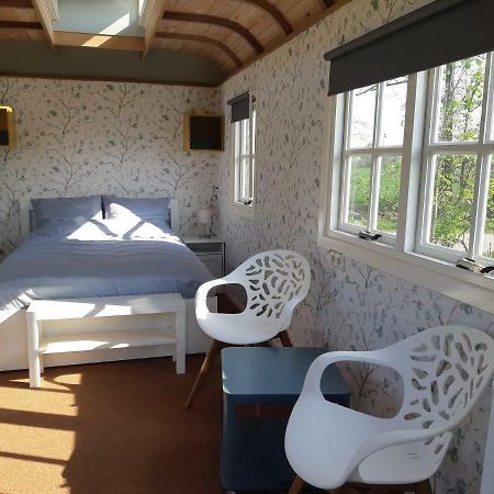 B&B Pipowagen "De Luxe" Op Wellness Camping En B&B Meddo Exteriör bild