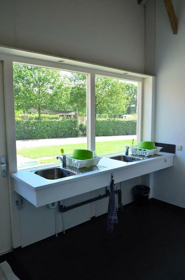 B&B Pipowagen "De Luxe" Op Wellness Camping En B&B Meddo Exteriör bild
